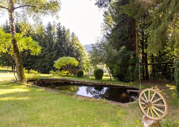 Huegelland アパート