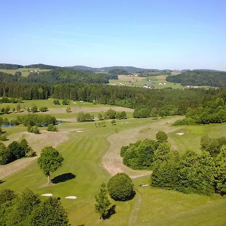 Huegelland Apartman *